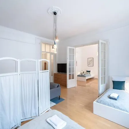 Appartamento Ultra Spacious In Vaci Street