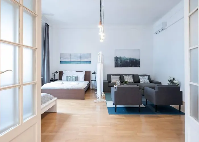 Appartamento Ultra Spacious In Vaci Street
